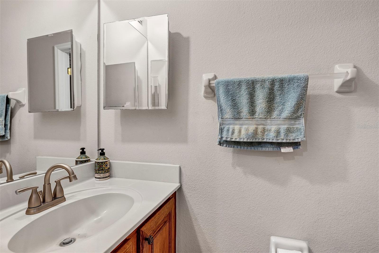 Image 32 of 41 For 13162 Paloma Drive