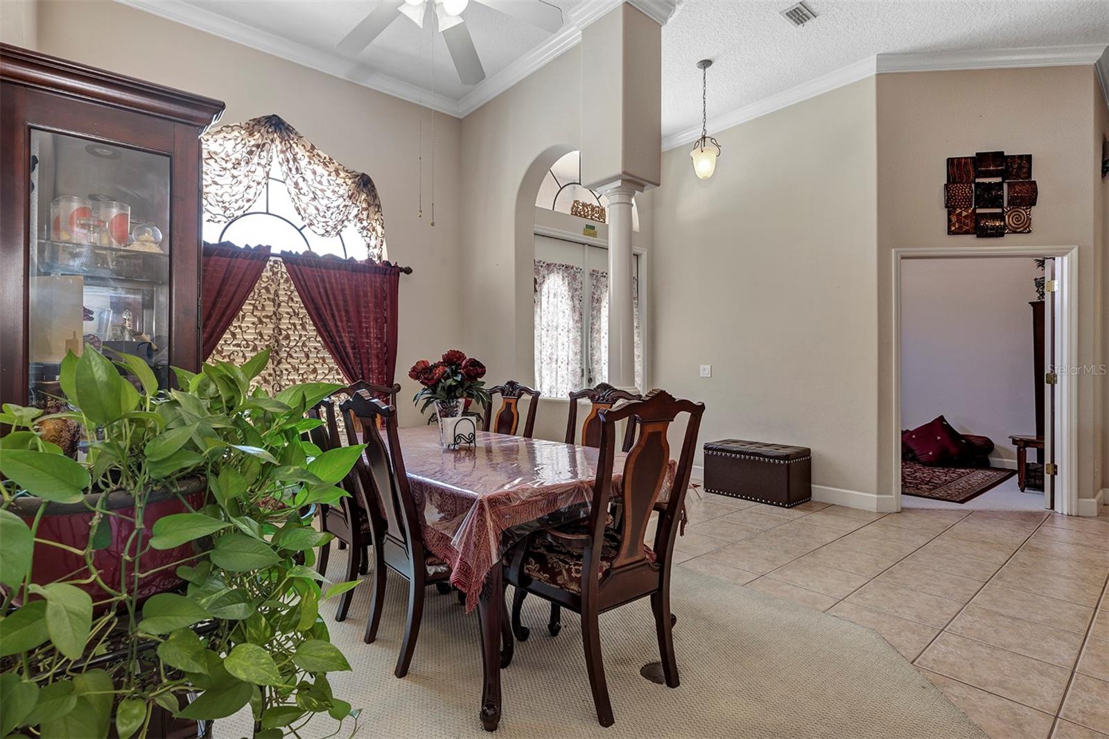 Image 8 of 41 For 13162 Paloma Drive