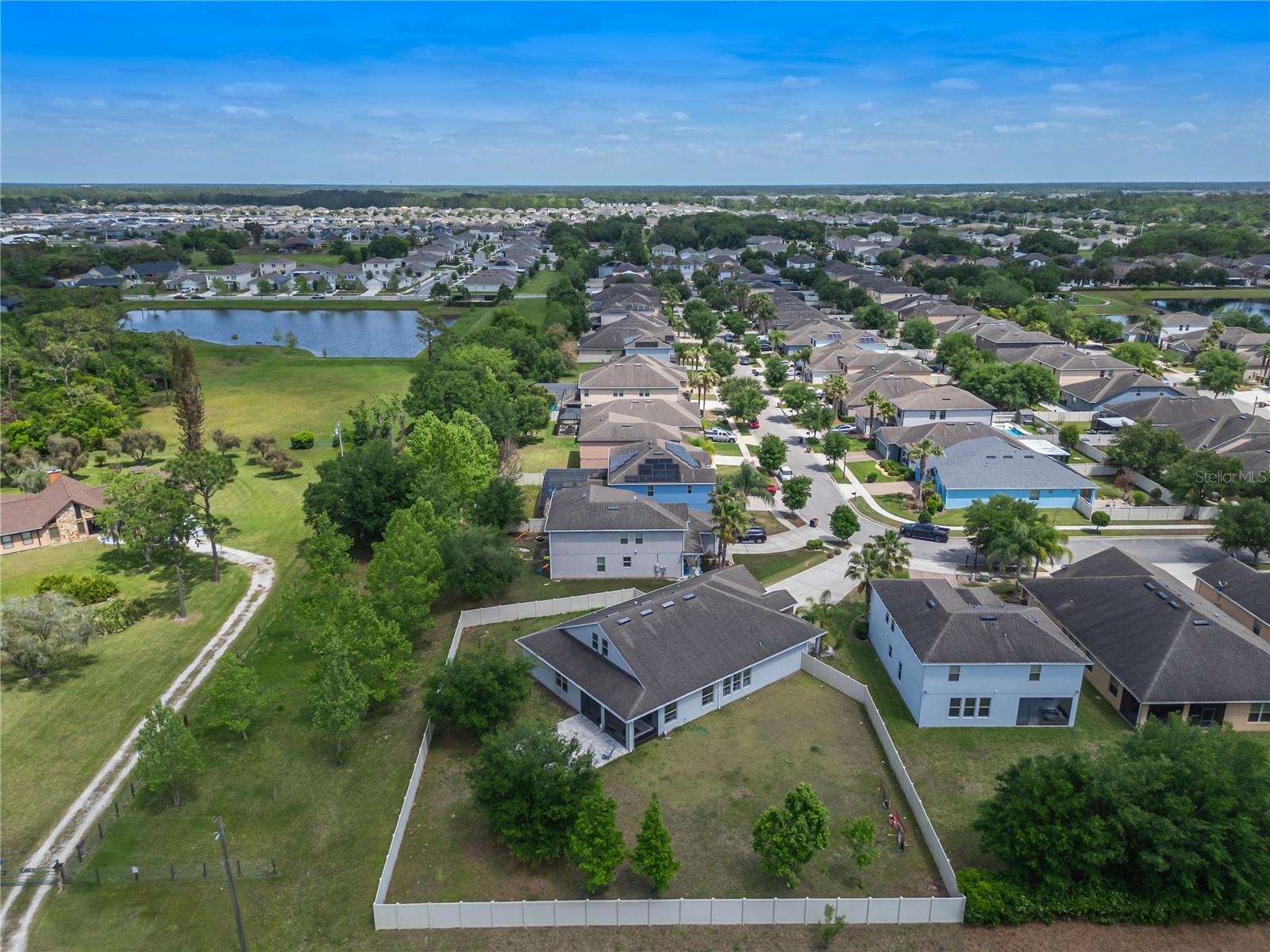 Image 6 of 73 For 1553 Pine Marsh Loop