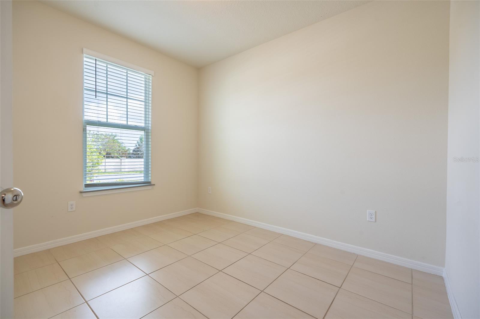 Image 9 of 41 For 14440 Orchid Island Drive