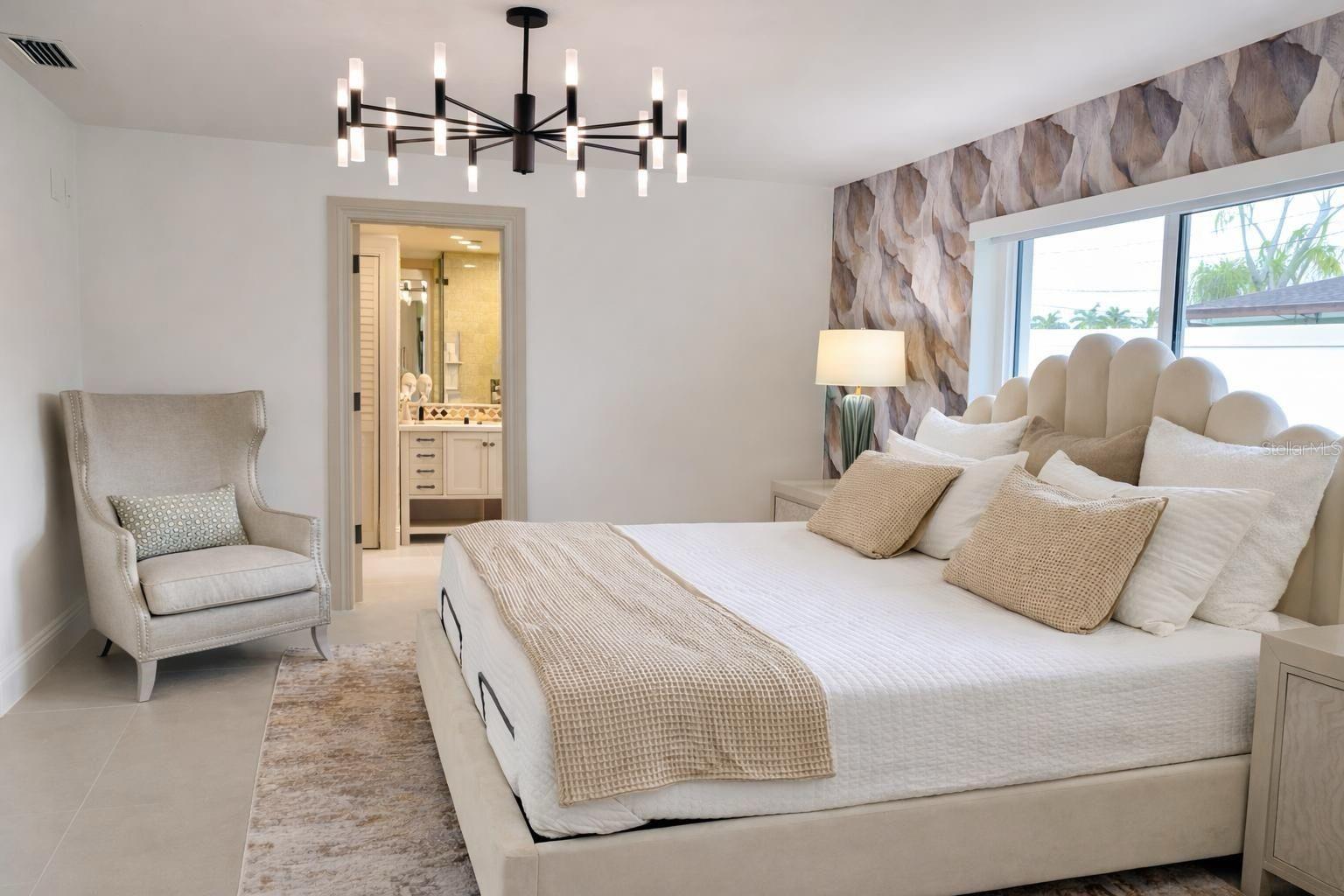 Image 15 of 30 For 808 52nd Street