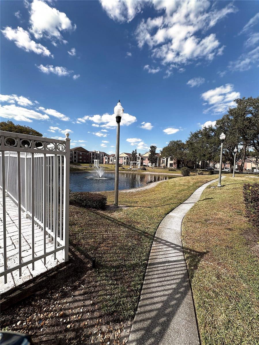 Image 10 of 18 For 5601 Rosebriar Way S106