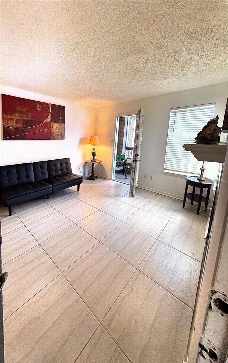 Image 18 of 18 For 5601 Rosebriar Way S106