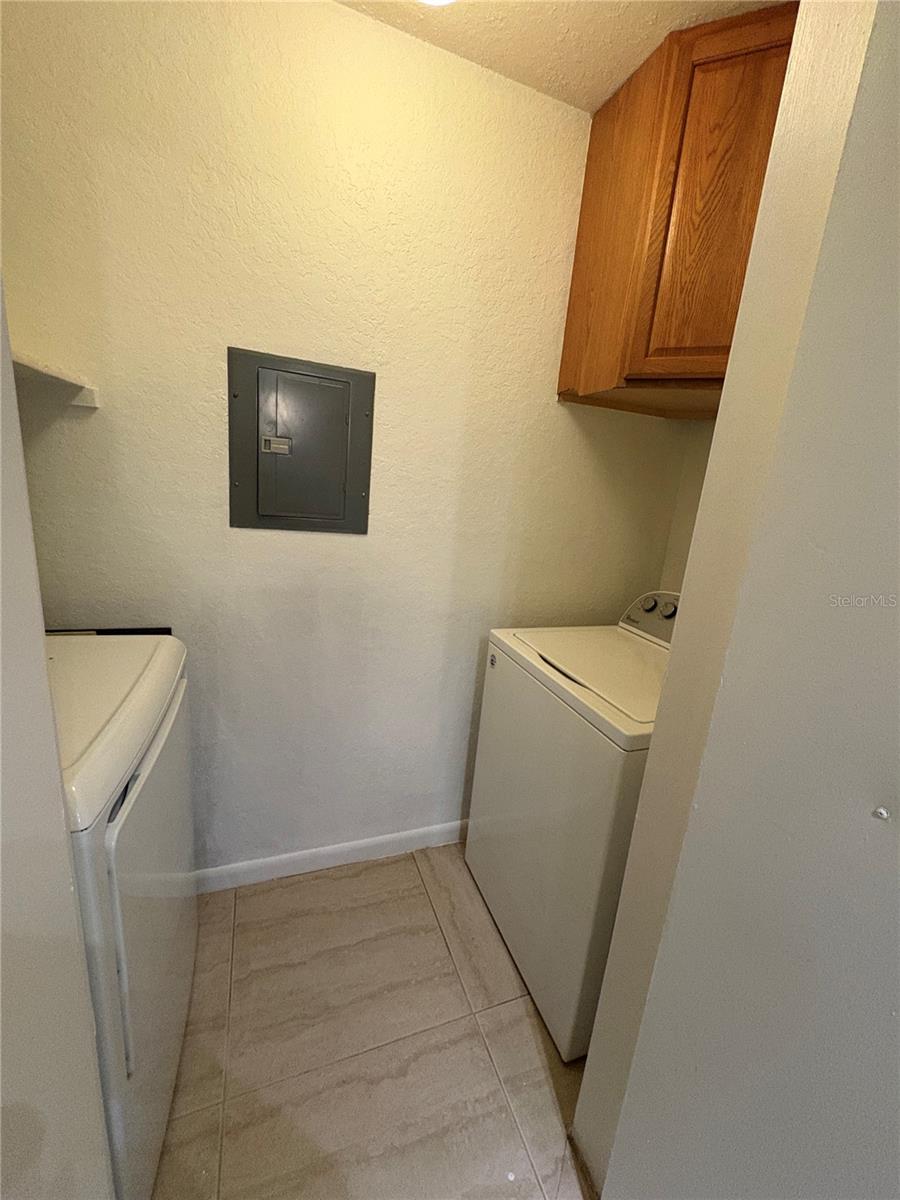 Image 4 of 18 For 5601 Rosebriar Way S106