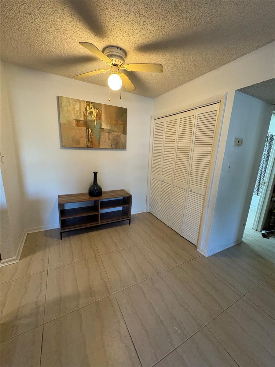 Image 7 of 18 For 5601 Rosebriar Way S106