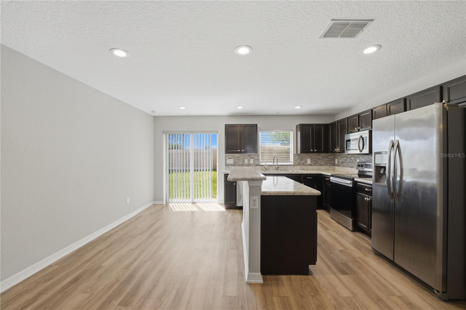 Image 11 of 47 For 4571 Calumet Drive