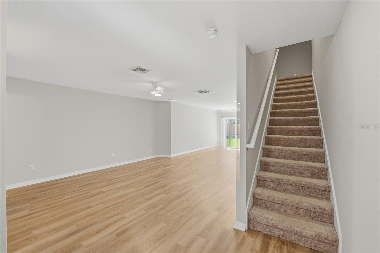 Image 18 of 47 For 4571 Calumet Drive