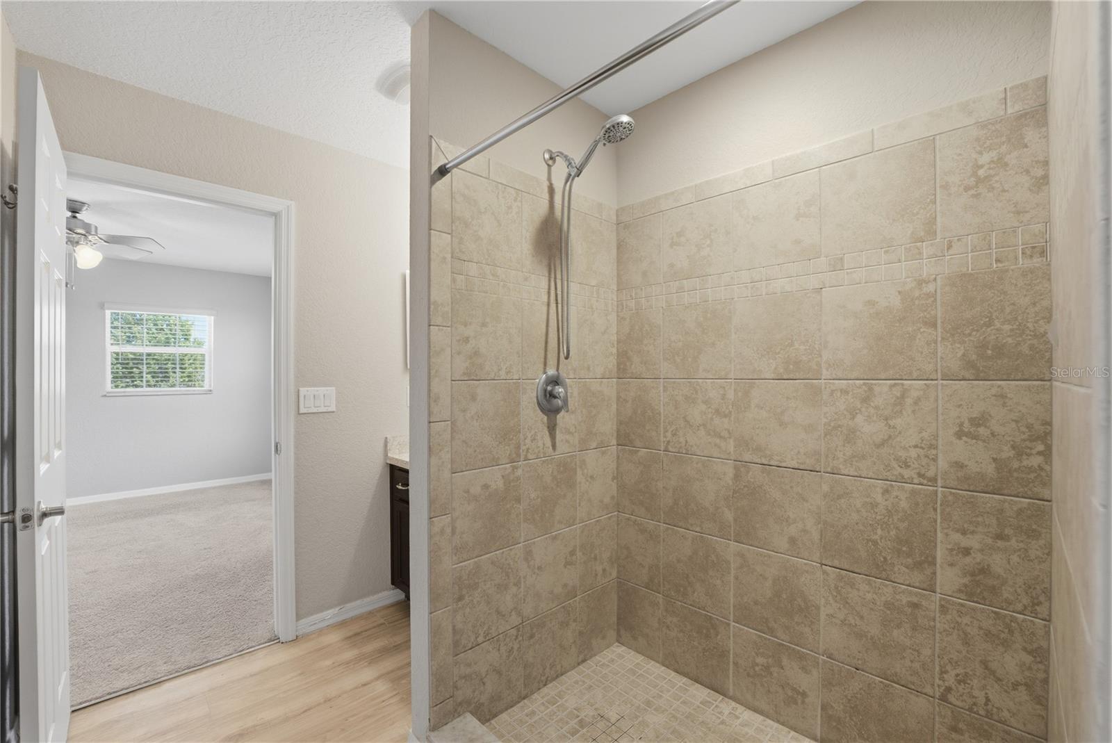 Image 24 of 47 For 4571 Calumet Drive