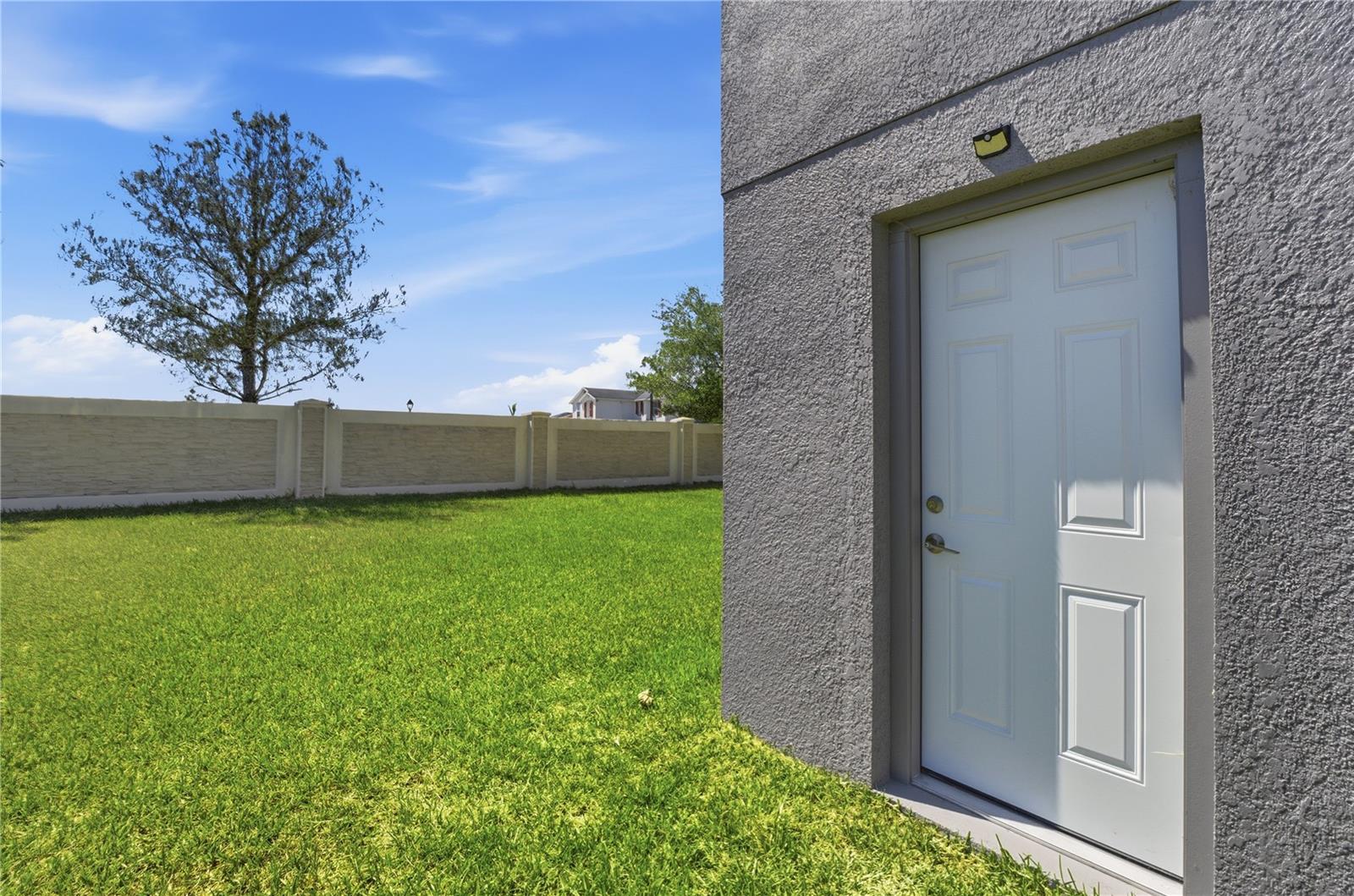 Image 32 of 47 For 4571 Calumet Drive