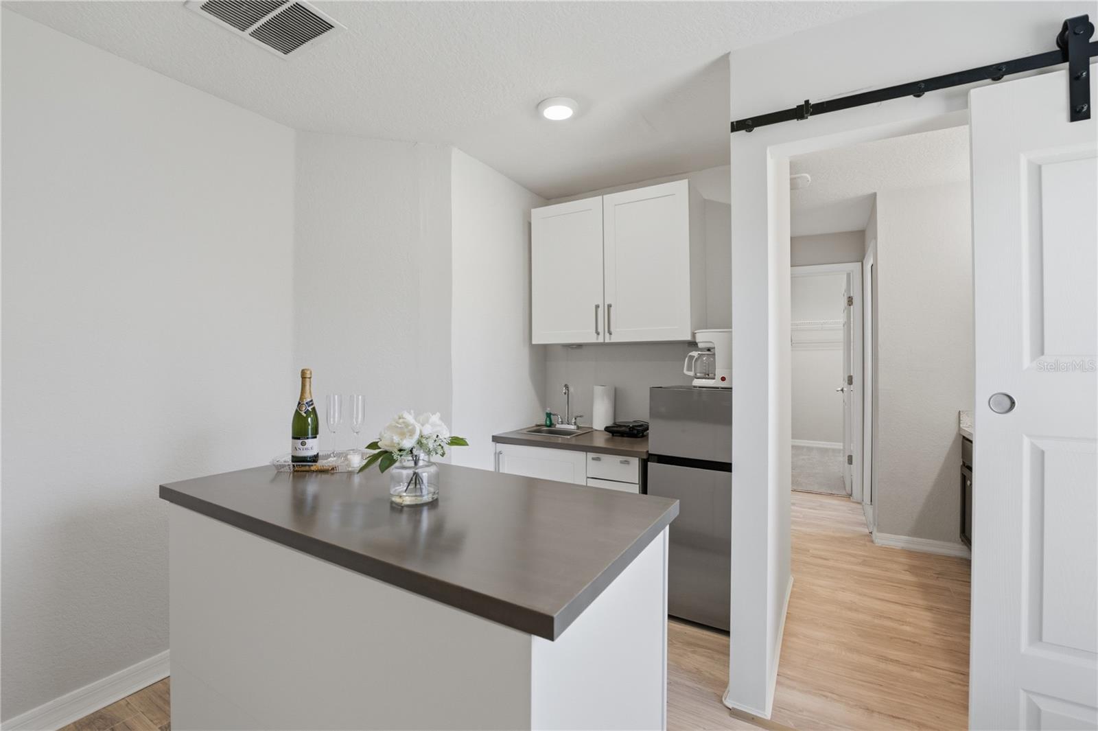 Image 40 of 47 For 4571 Calumet Drive