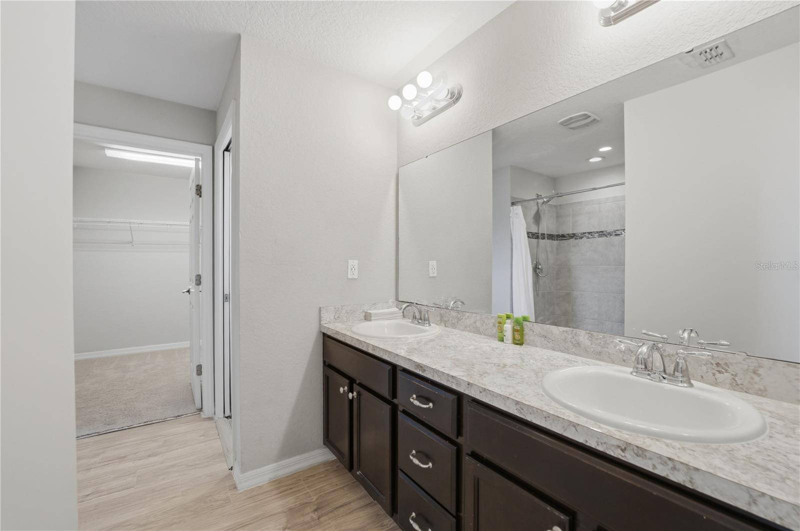 Image 42 of 47 For 4571 Calumet Drive