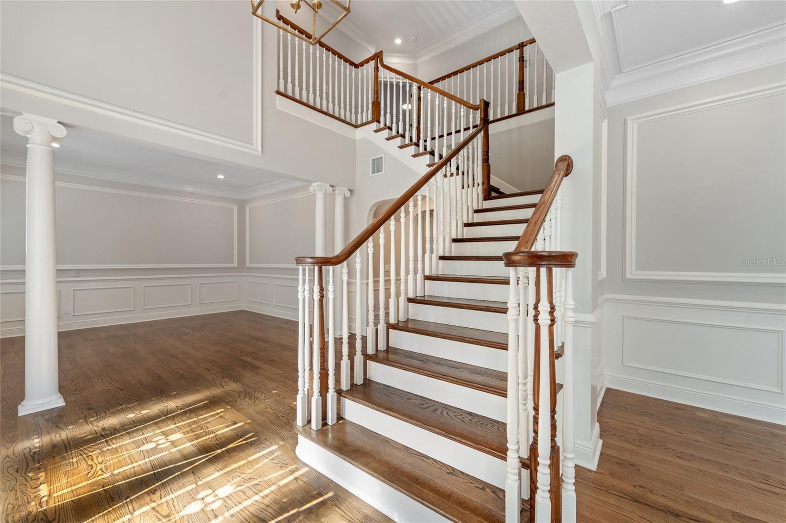 Image 14 of 47 For 6036 Greatwater Dr