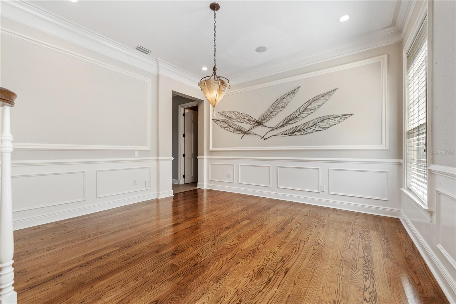 Image 16 of 47 For 6036 Greatwater Dr