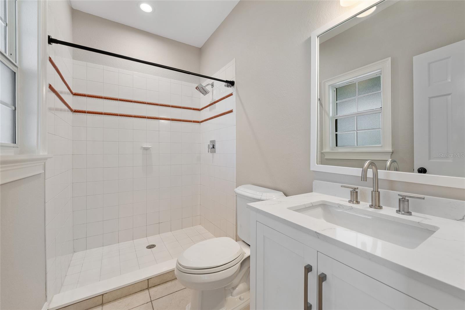 Image 32 of 47 For 6036 Greatwater Dr