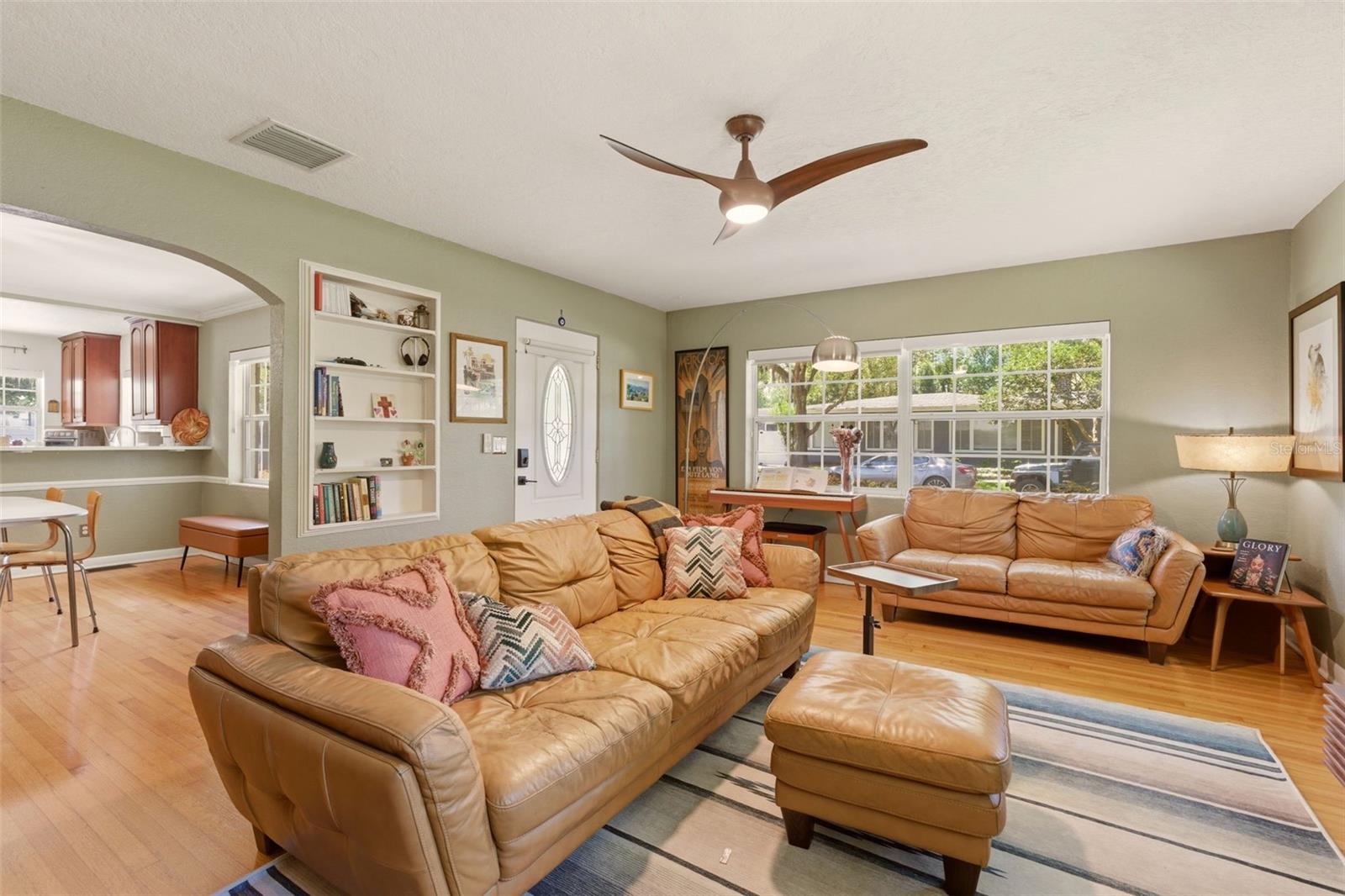 Image 4 of 49 For 1701 Goodrich Avenue