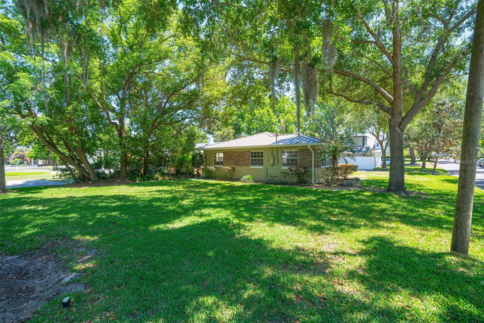 Image 40 of 49 For 1701 Goodrich Avenue