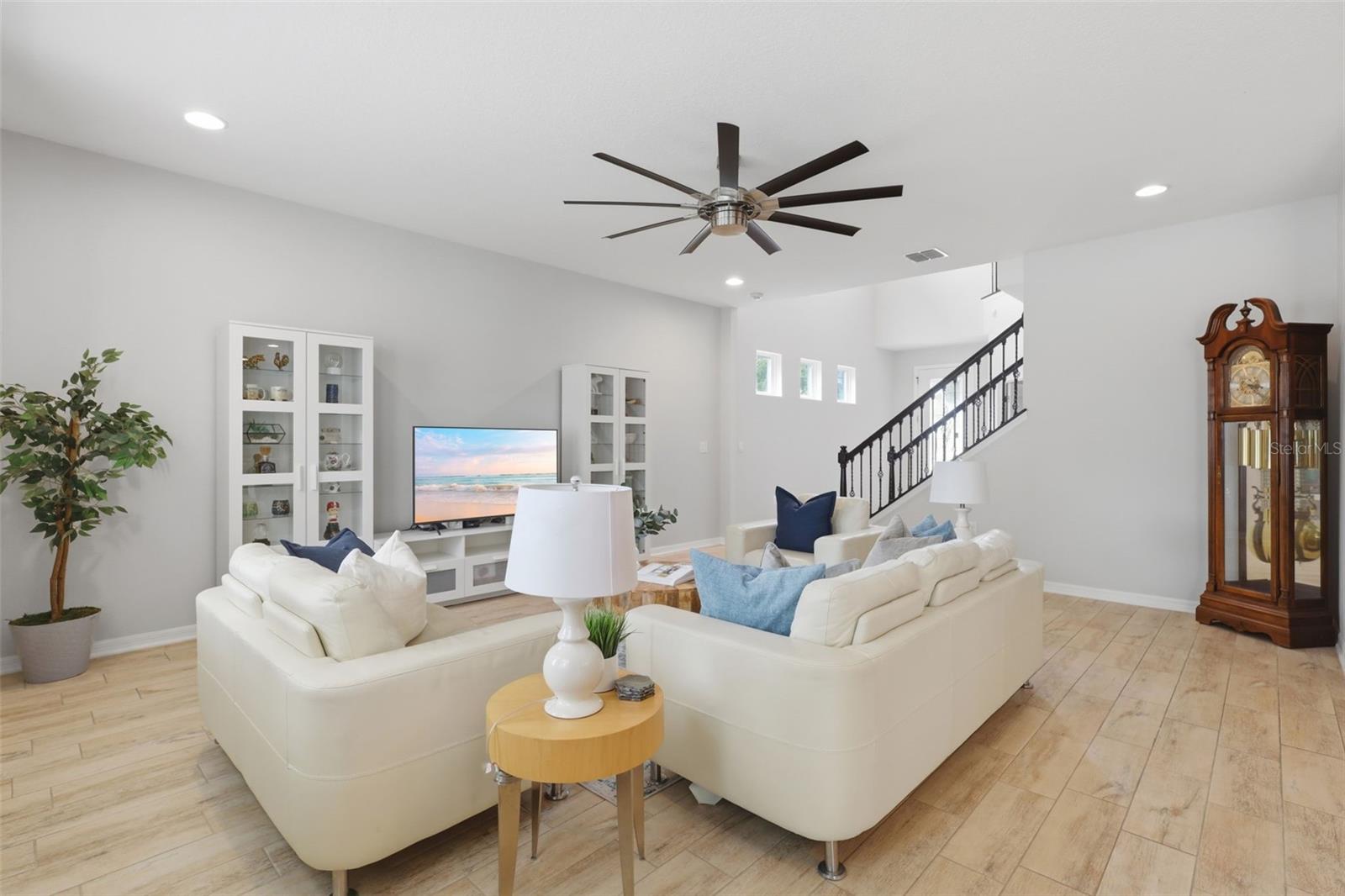 Image 10 of 45 For 2748 Peony Drive