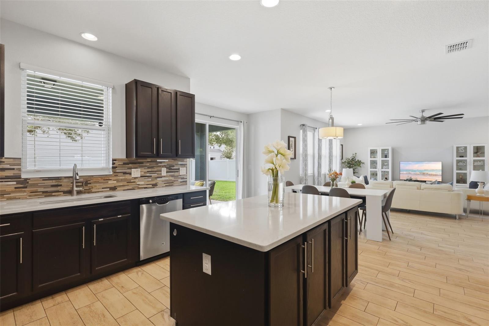 Image 14 of 45 For 2748 Peony Drive