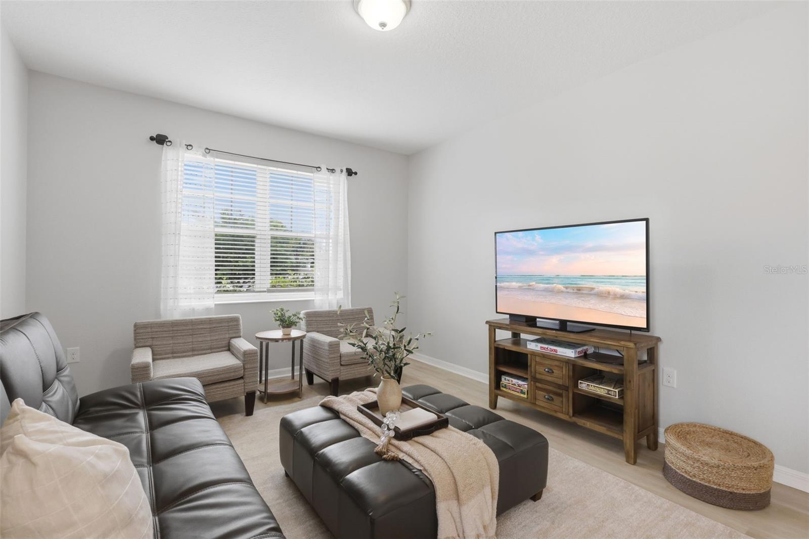 Image 21 of 45 For 2748 Peony Drive