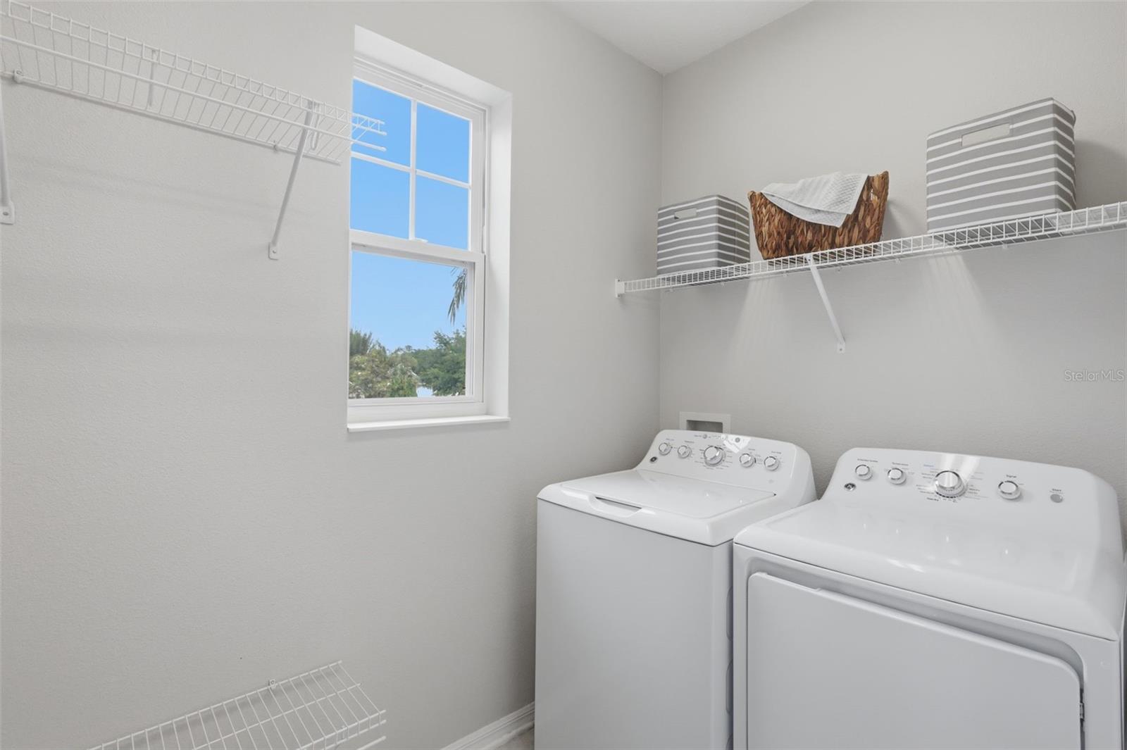 Image 32 of 45 For 2748 Peony Drive