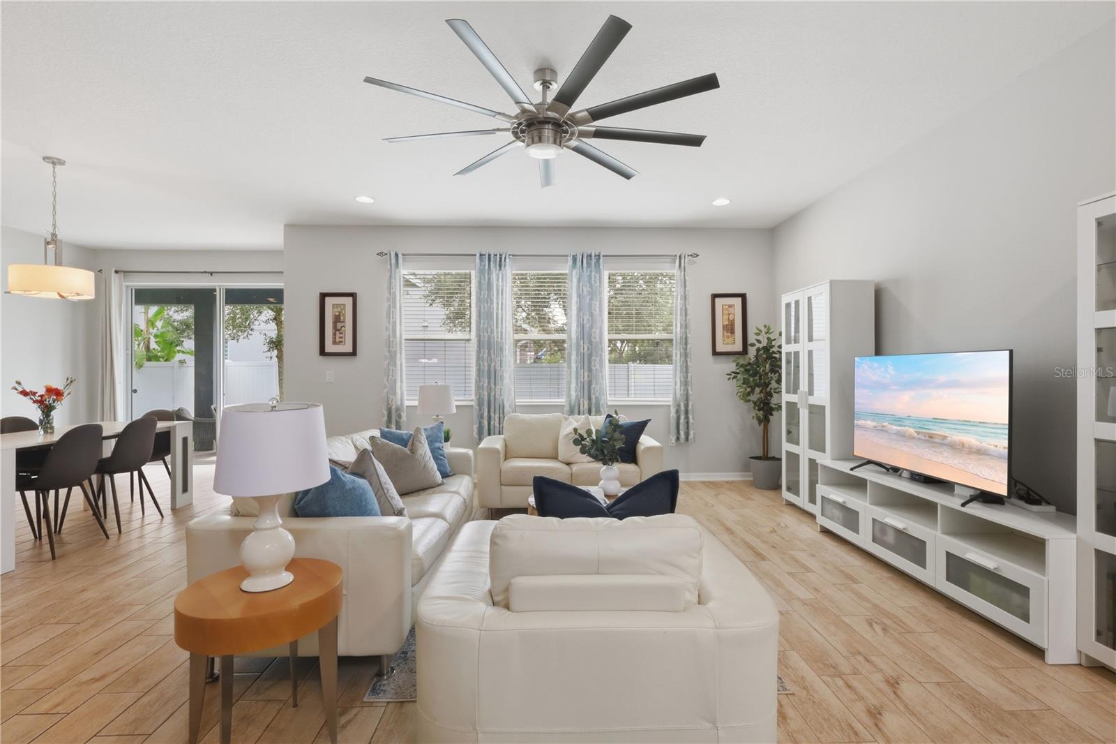 Image 8 of 45 For 2748 Peony Drive