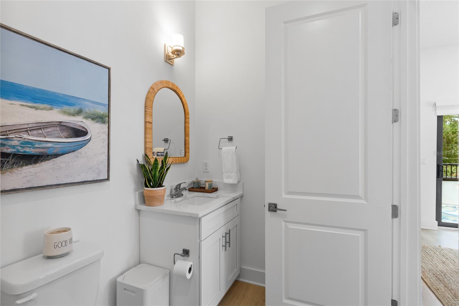 Image 9 of 18 For 218 Park Lake Street 8