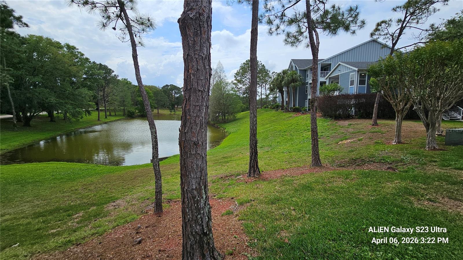 Image 26 of 29 For 2504 Grassy Point Drive 204