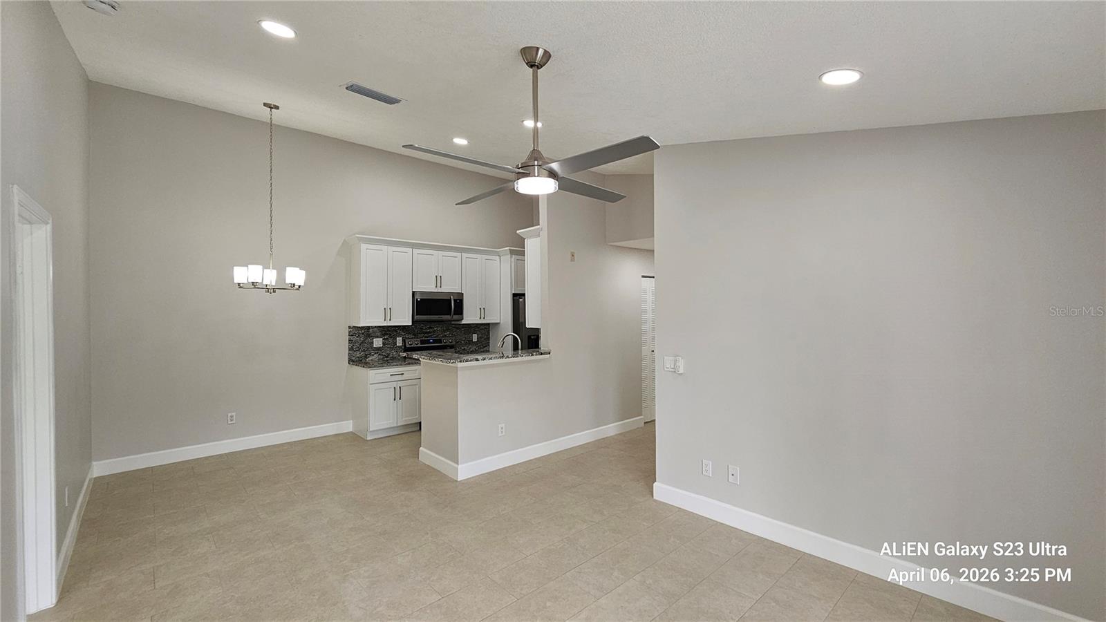 Image 6 of 29 For 2504 Grassy Point Drive 204