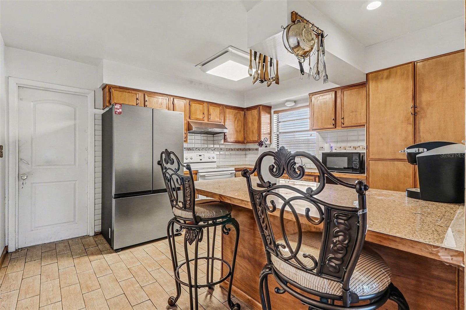 Image 11 of 29 For 10214 Brownwood Avenue