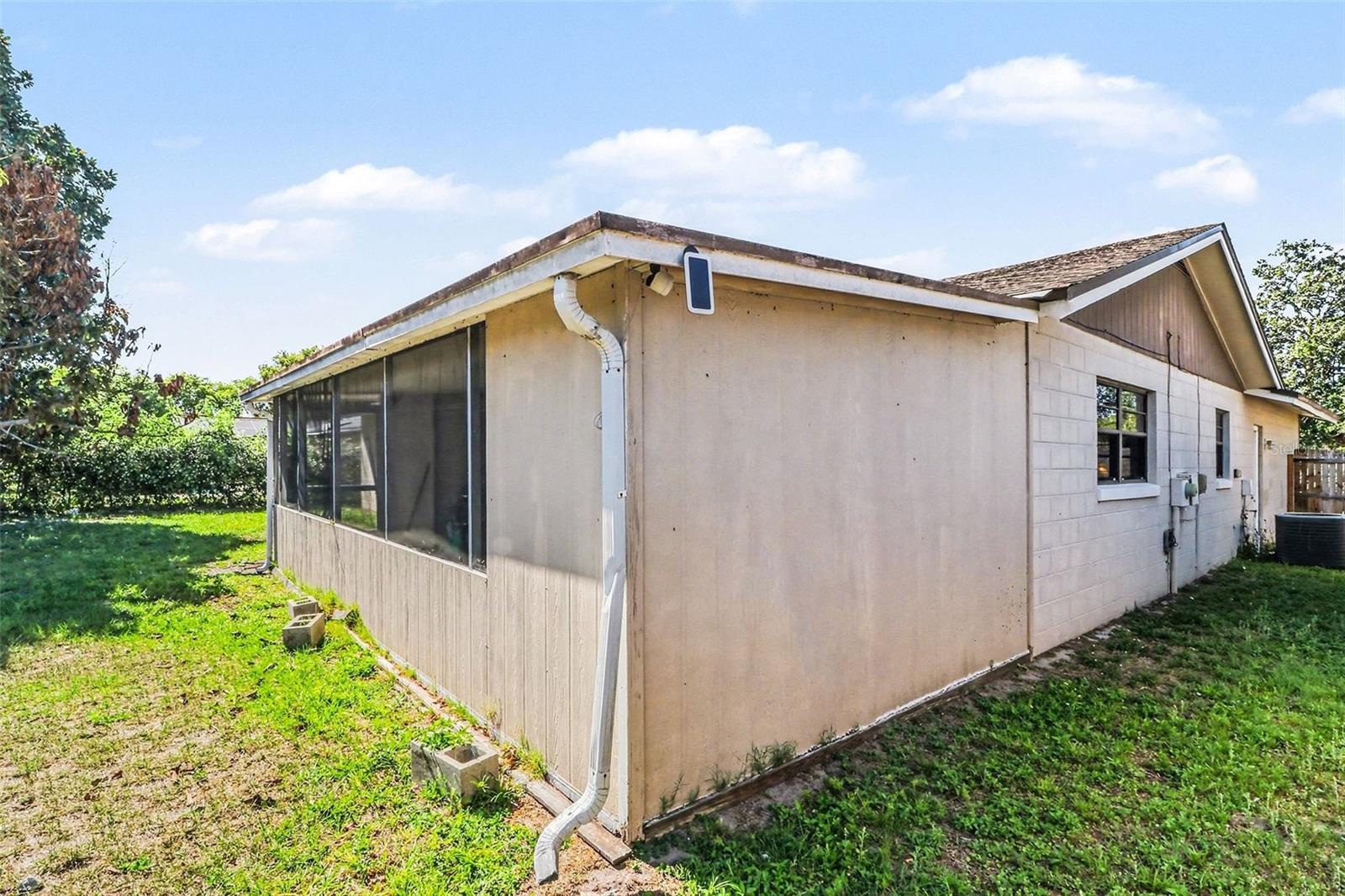 Image 24 of 29 For 10214 Brownwood Avenue