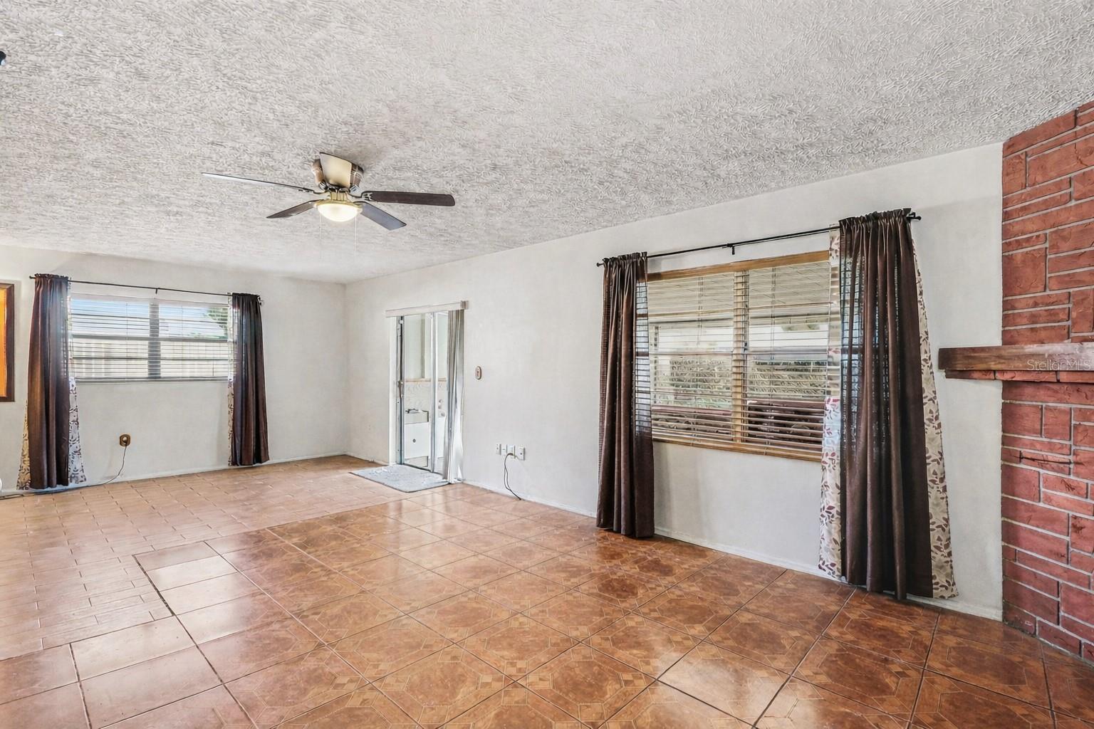 Image 7 of 29 For 10214 Brownwood Avenue