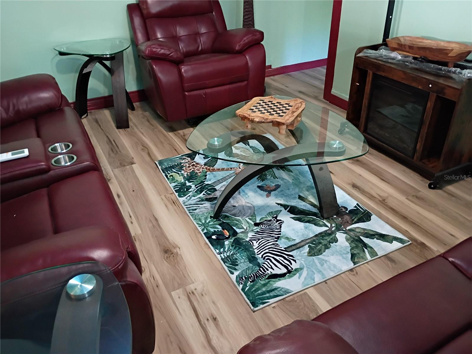 Image 10 of 25 For 1407 Illinois Avenue