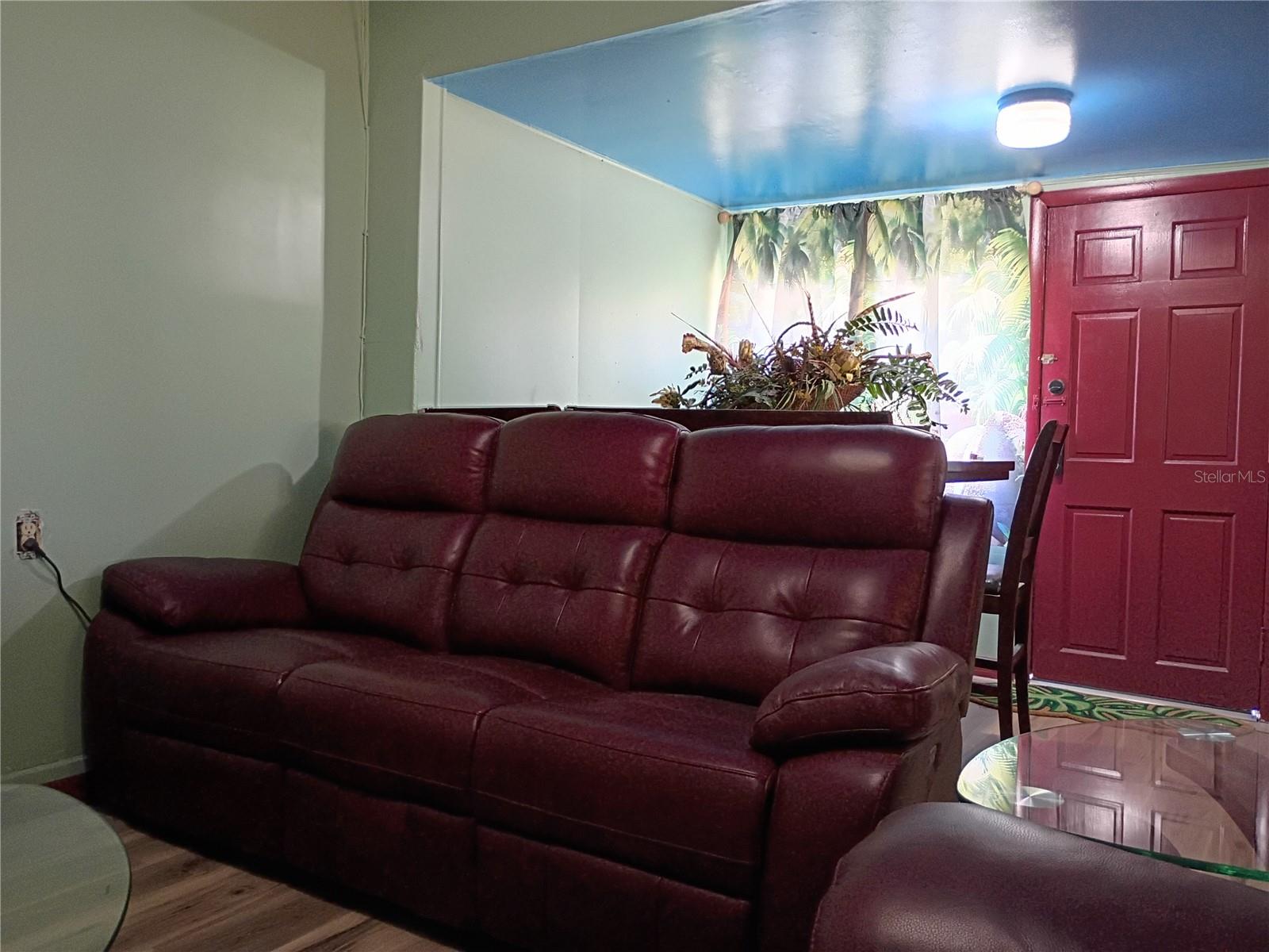 Image 13 of 25 For 1407 Illinois Avenue