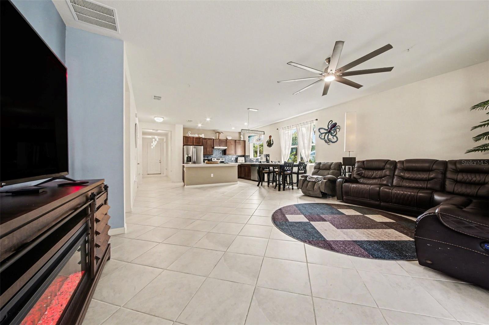 Image 3 of 23 For 7646 Turchetta Court