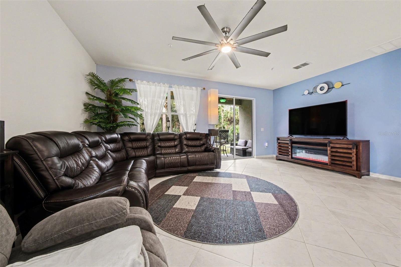 Image 5 of 23 For 7646 Turchetta Court