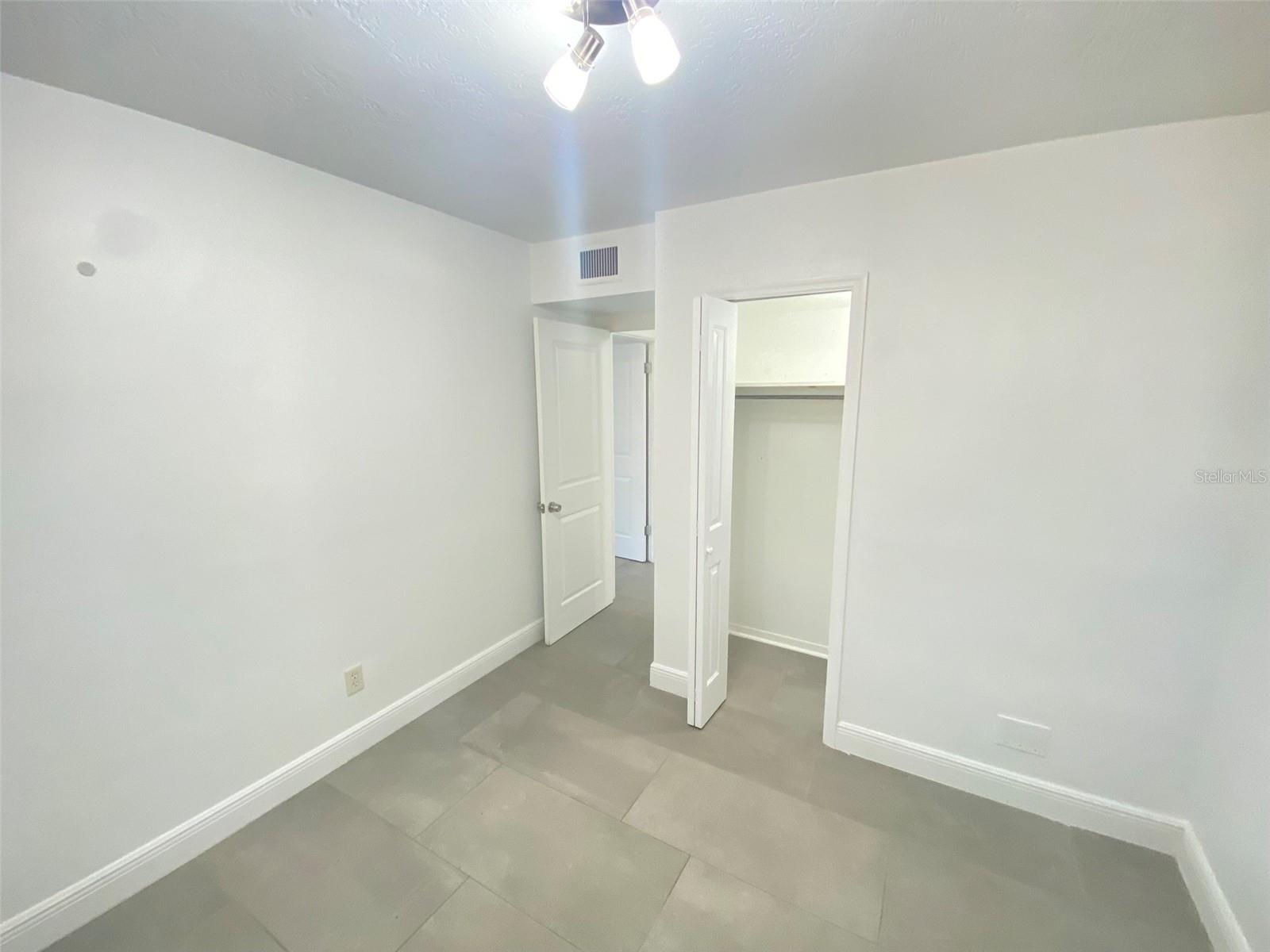 Image 9 of 13 For 1001 Pine Street