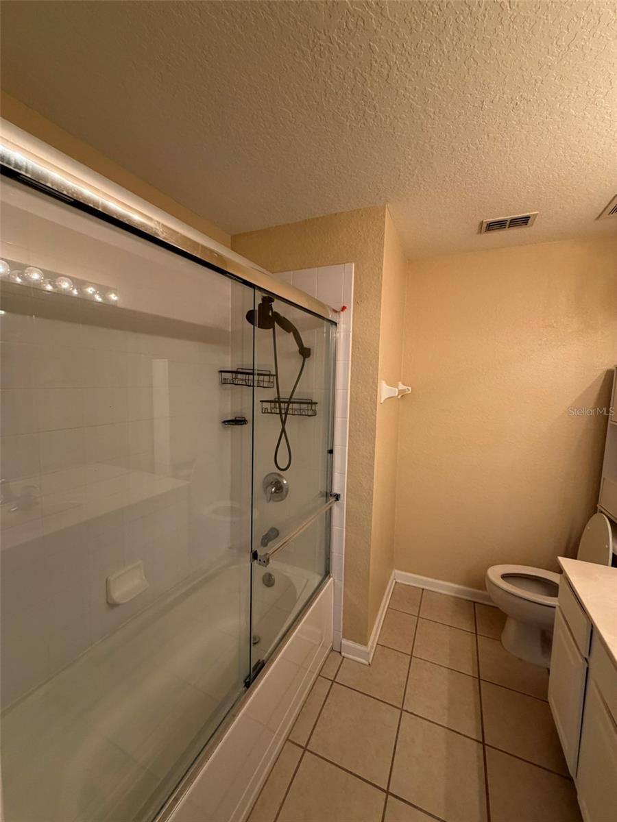 Image 11 of 21 For 809 Shropshire