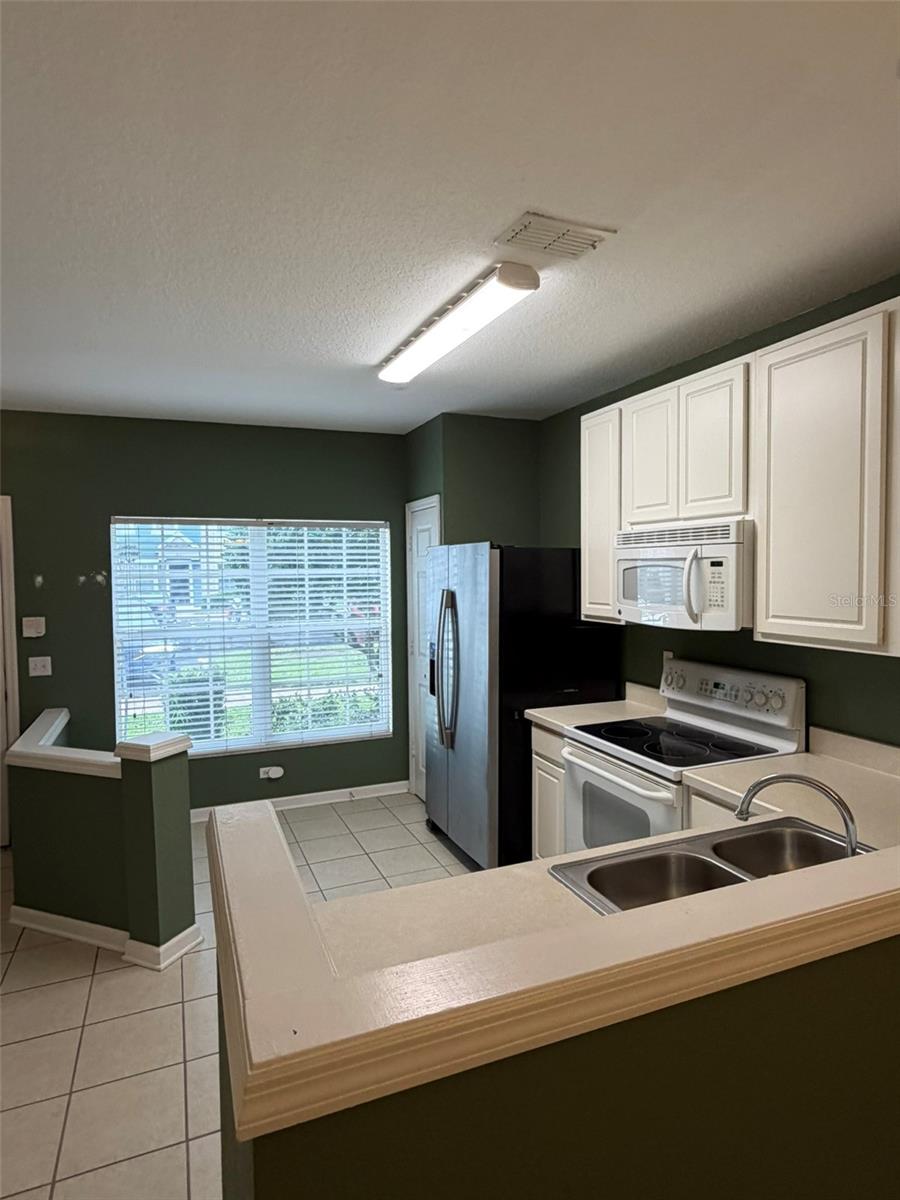 Image 4 of 21 For 809 Shropshire