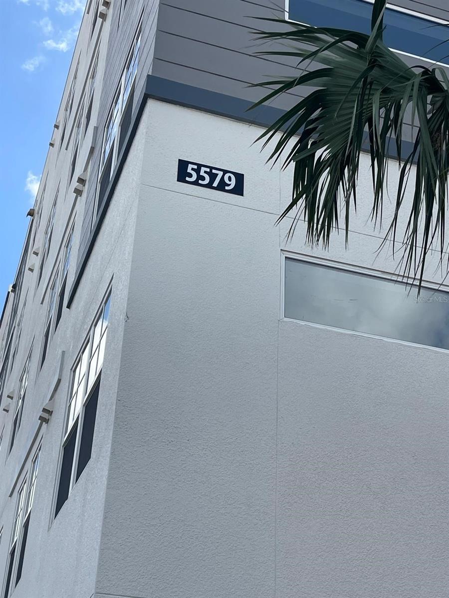 Image 6 of 17 For 5579 Millenia Boulevard 319