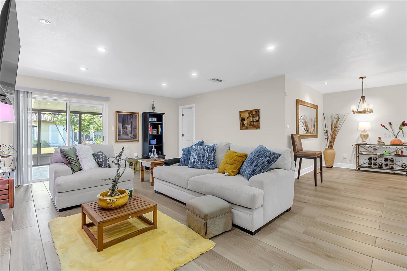 Image 13 of 38 For 10764 Wharton Court