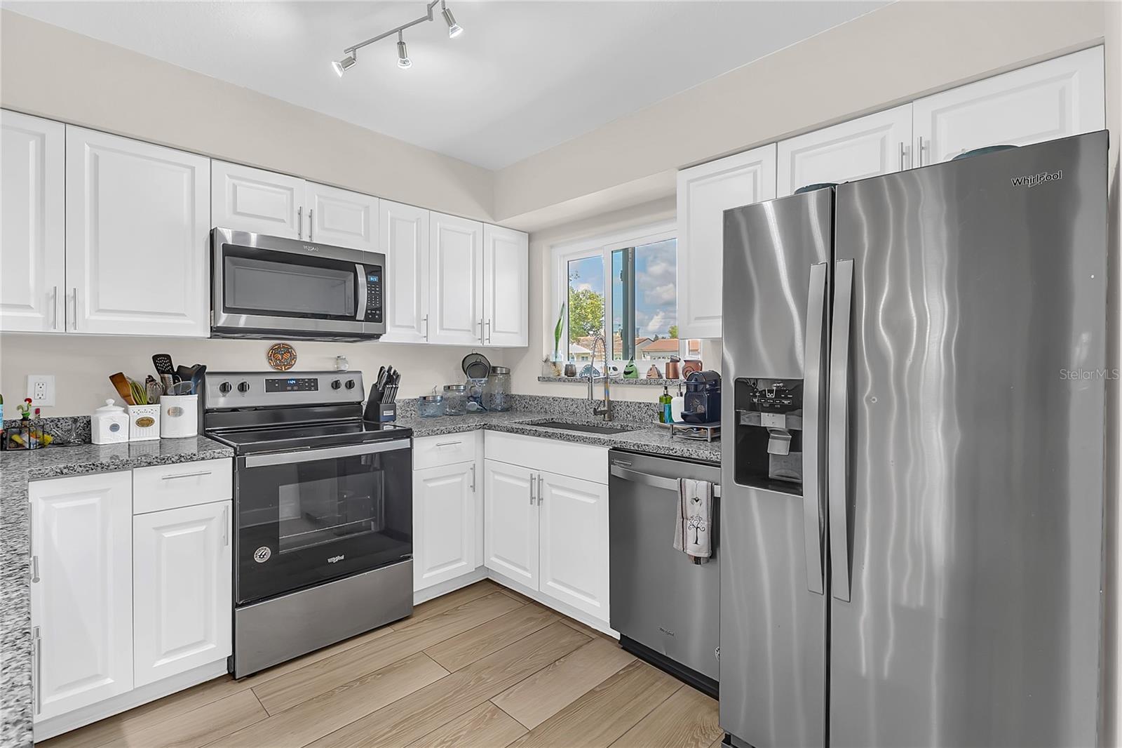 Image 9 of 38 For 10764 Wharton Court