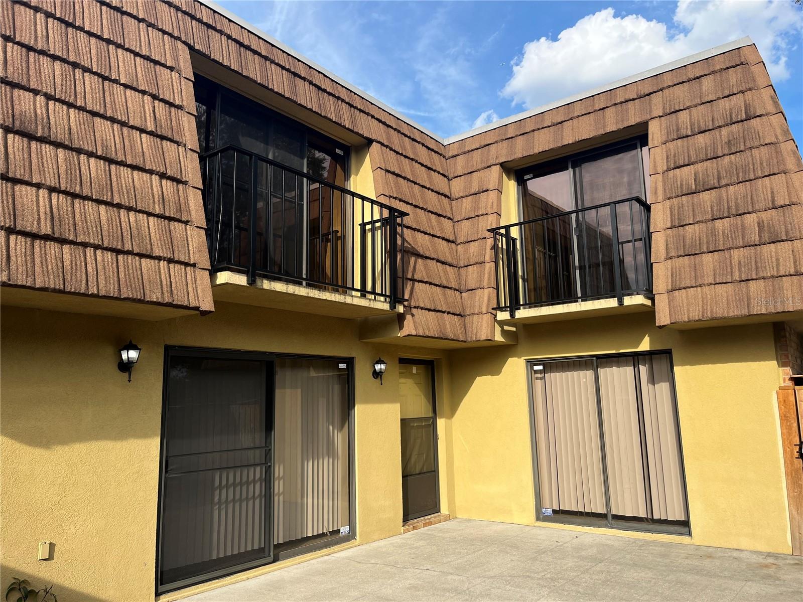 Image 16 of 20 For 5361 Elm Court 330