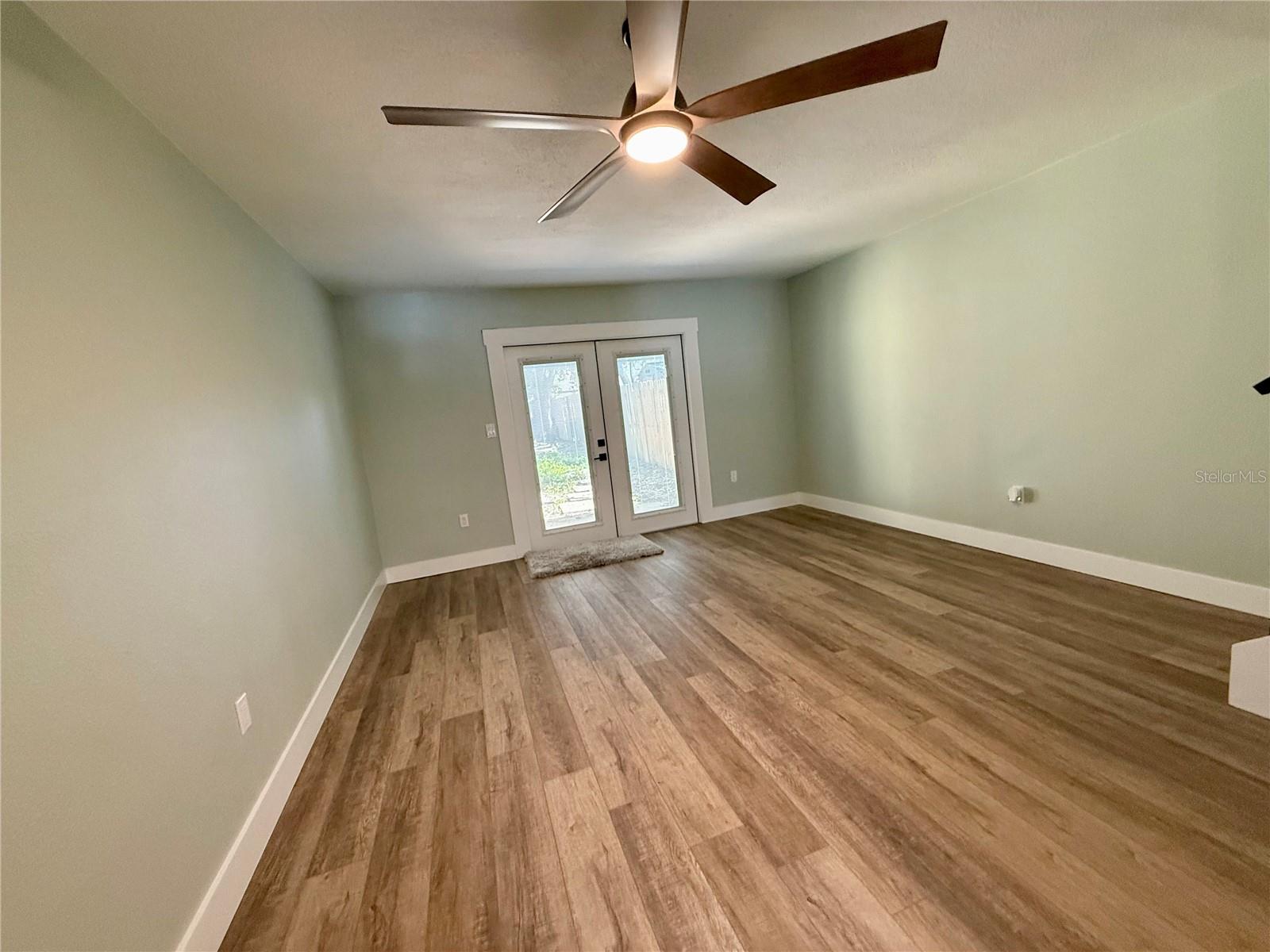 Image 21 of 41 For 3920 Mount Vernon Avenue