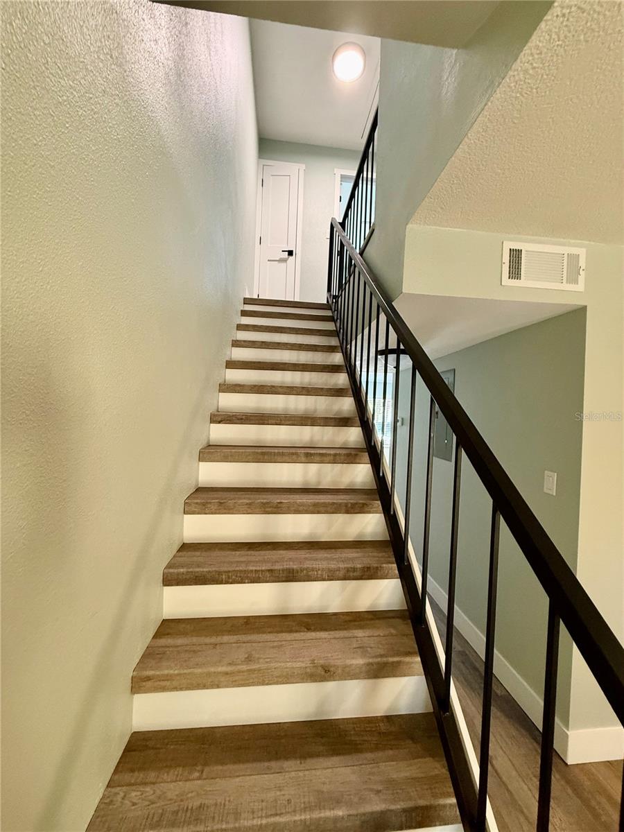 Image 23 of 41 For 3920 Mount Vernon Avenue