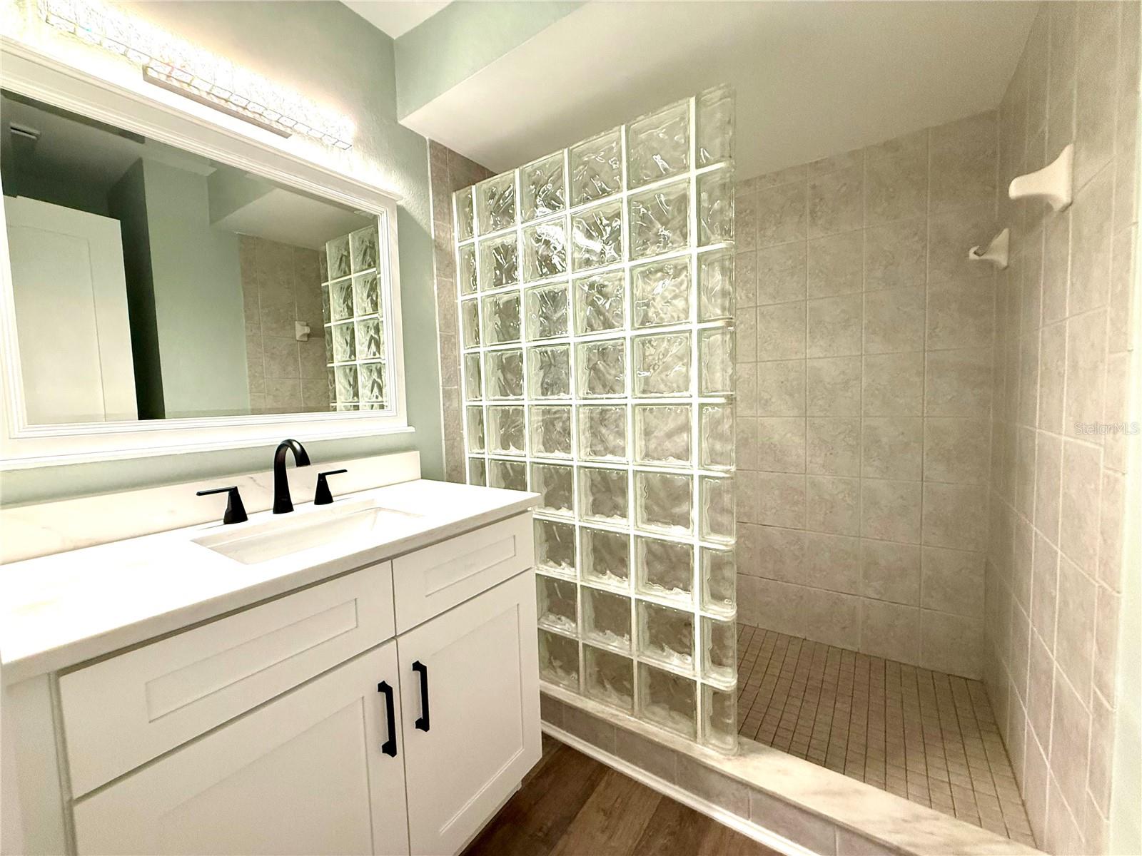 Image 37 of 41 For 3920 Mount Vernon Avenue