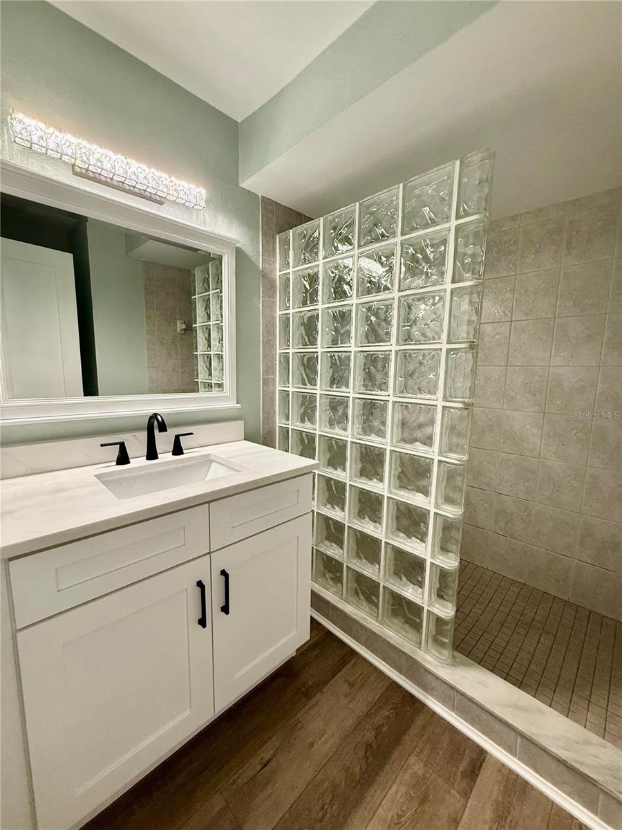 Image 38 of 41 For 3920 Mount Vernon Avenue