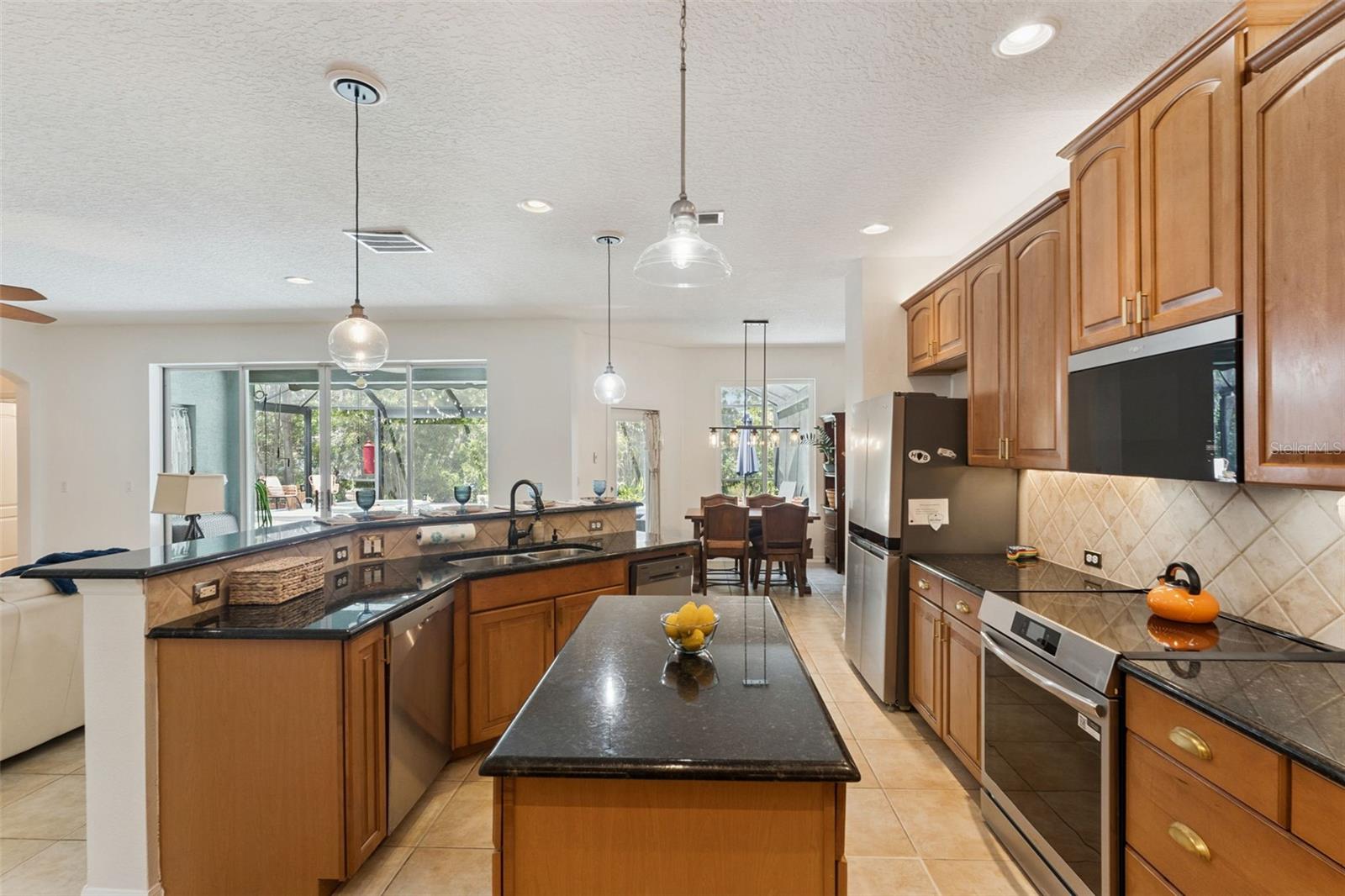 Image 12 of 83 For 505 Gulley Avenue