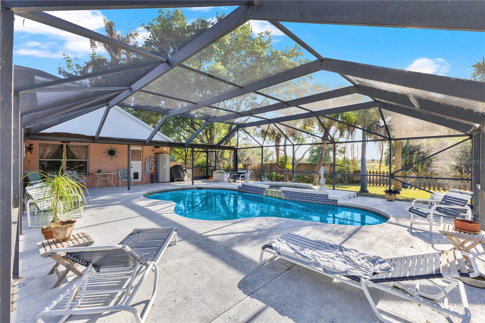 Image 21 of 37 For 897 Osmosis Drive Sw