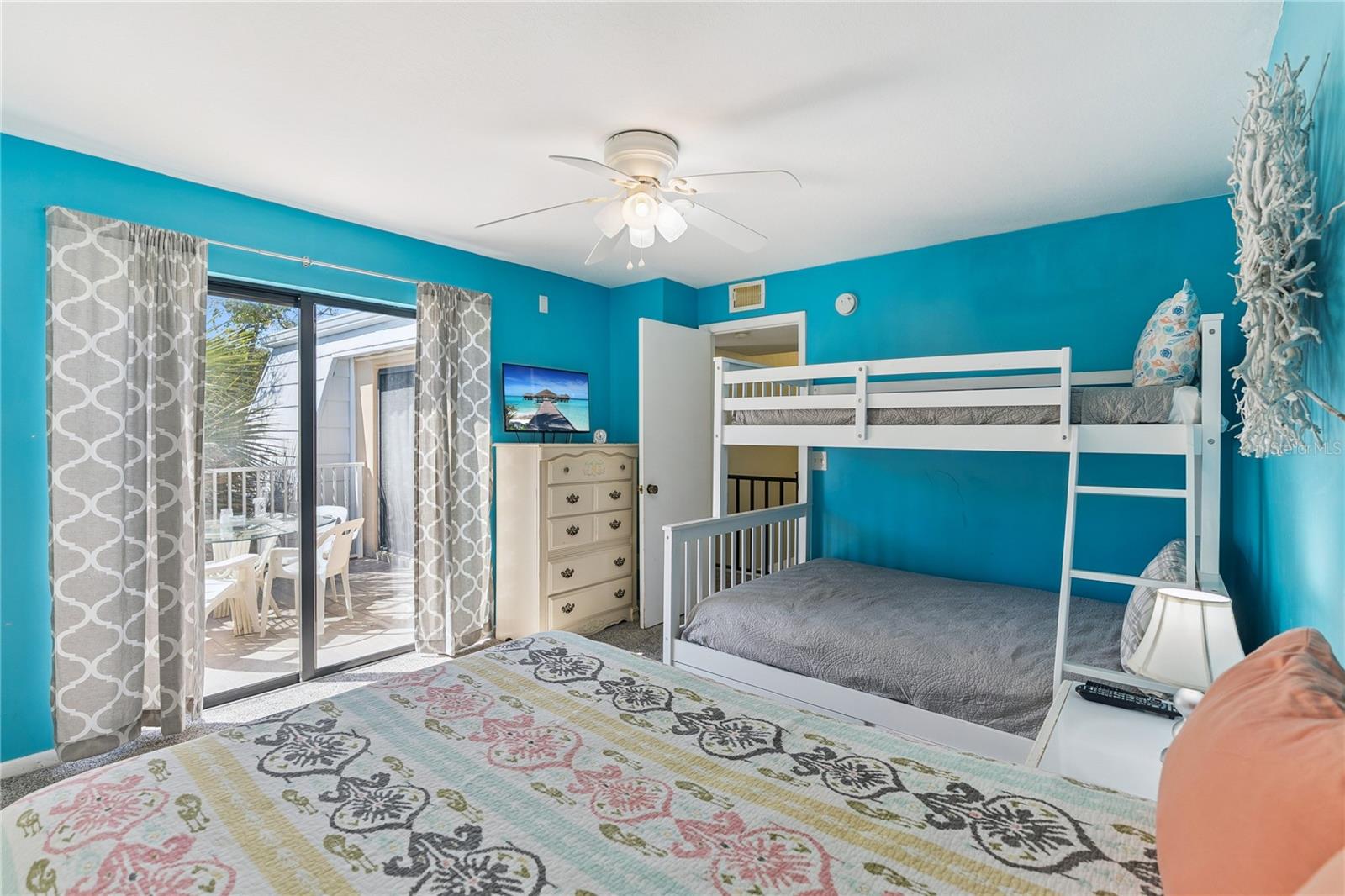 Image 20 of 37 For 4150 Atlantic Avenue 121b