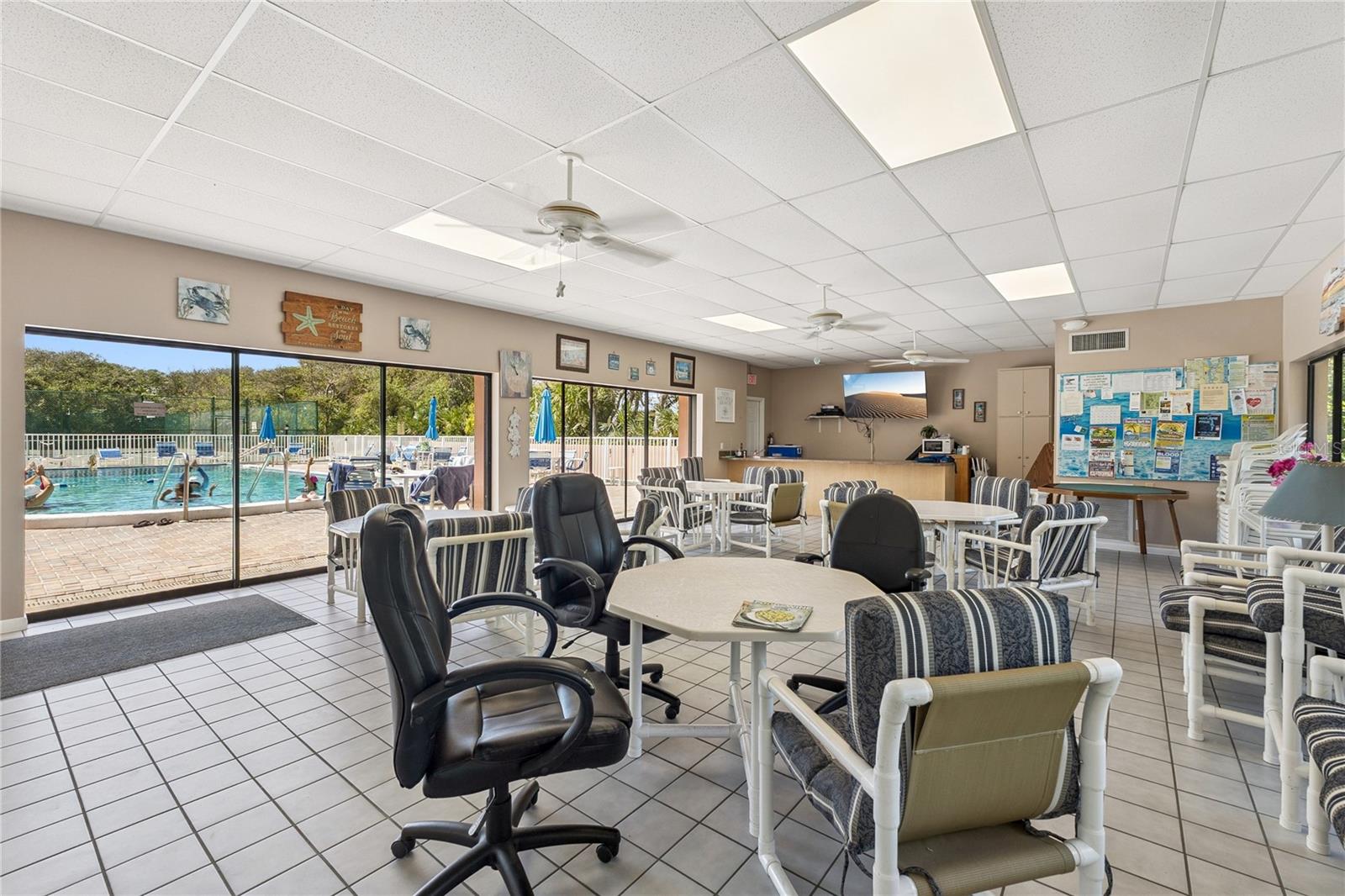 Image 27 of 37 For 4150 Atlantic Avenue 121b